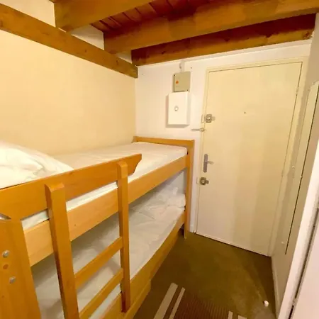 公寓 Chaleureux A 80 M² Balcon Enchastrayes